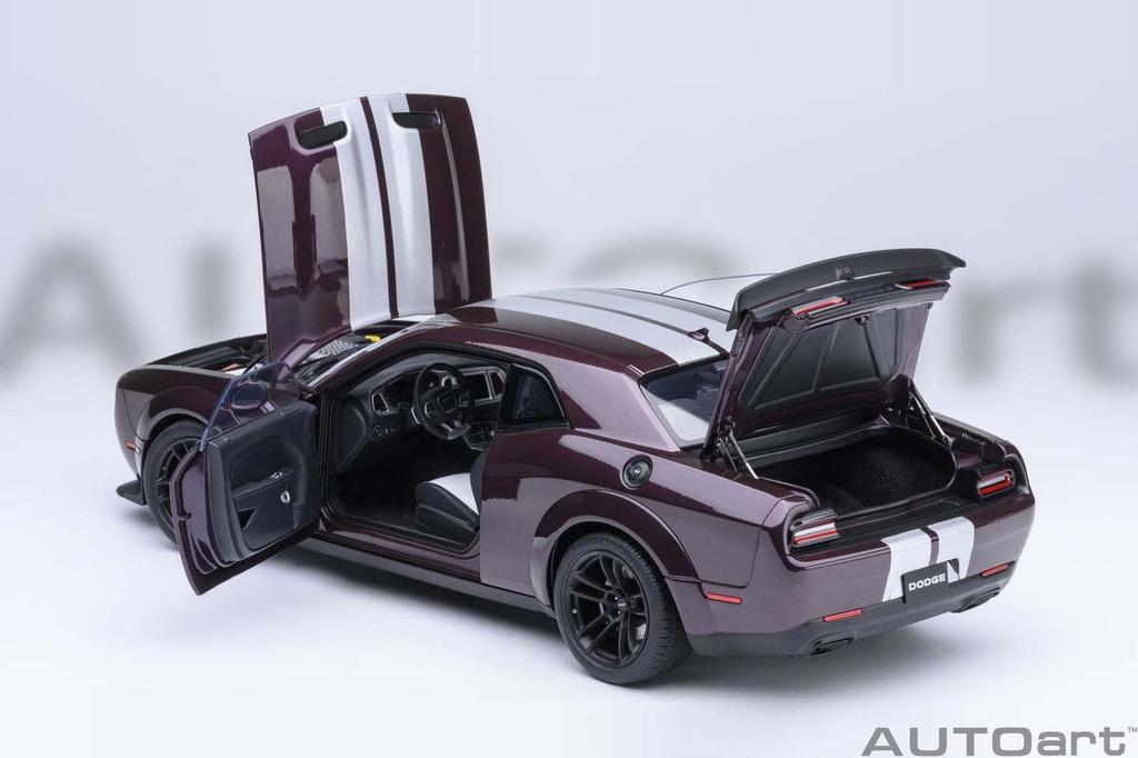 AUTOart Dodge Challenger SRT Jailbreak 2022 Stripe Finished Model 71762 1/18 (Metallic Purple/Silver [HELLRAISIN])