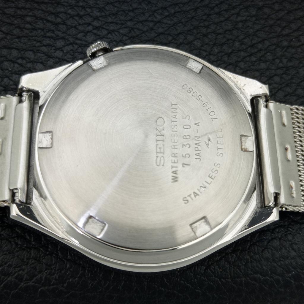VINTAGE SEIKO 5 AUTOMATIC 7009A JAPAN MENS CREAM COLOR DIAL WATCH A709111-1