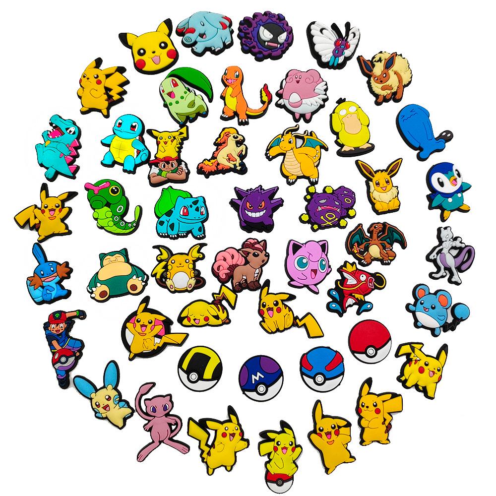 Cartoon Pokemon Pikachu Clogs mit Blumenschnallen - Weiche Gummi-Schuhaccessoires