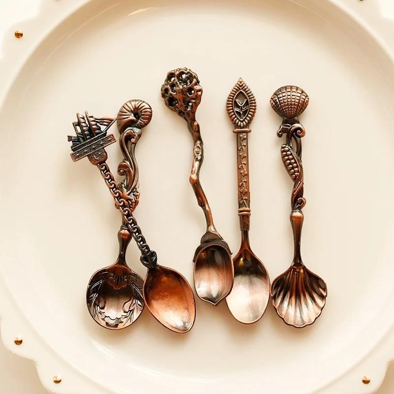 European and American Retro Dessert Spoon Coffee Spoon Small Spoon Five-piece Set of Golden Conch Shell Sailing Tableware