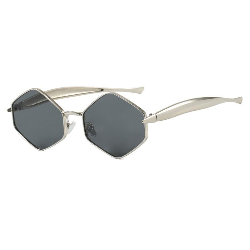 Fashion Vintage Rhombus Metal Sunglasses Women Brand Designer New Retro Sun Glasses Female Ins Trendy Eyewear Male UV400