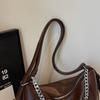 Classic Retro Leather Bag Ladies Chain Decor Hobo Bag Adjustable Strap Crossbody Bag with Multiple Compartments for Travel and Daily Commute
