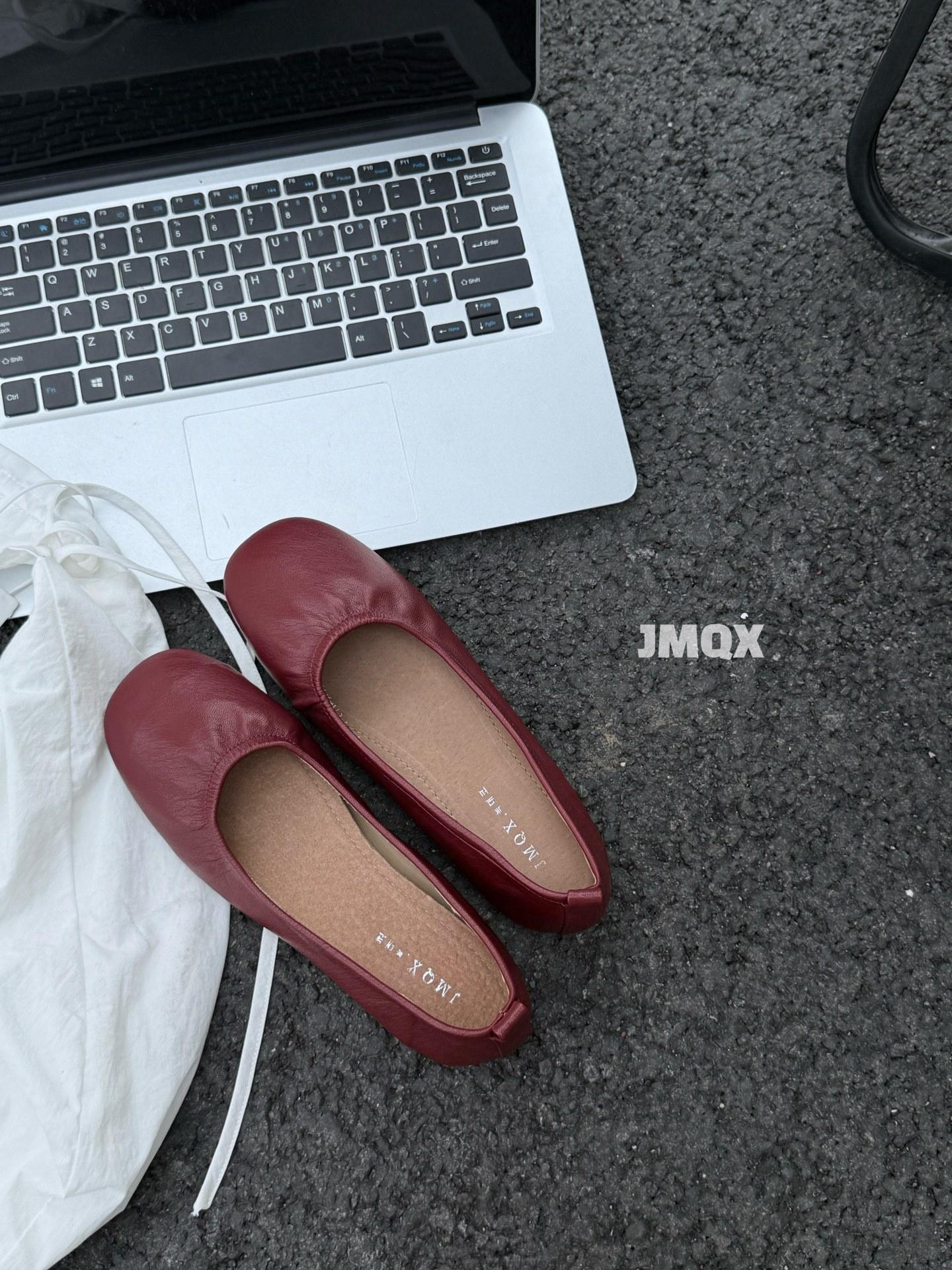 

Retro Doudou Shoes Women s Spring and Autumn 2025 New Soft Leather One-pedal Flat Shoes Late Night Wind Gentle Fairy Single Shoes 35