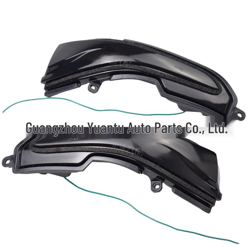 Infiniti Q-Serie Dynamisches Rückfahrspiegellicht mit sequenziellem Blinker