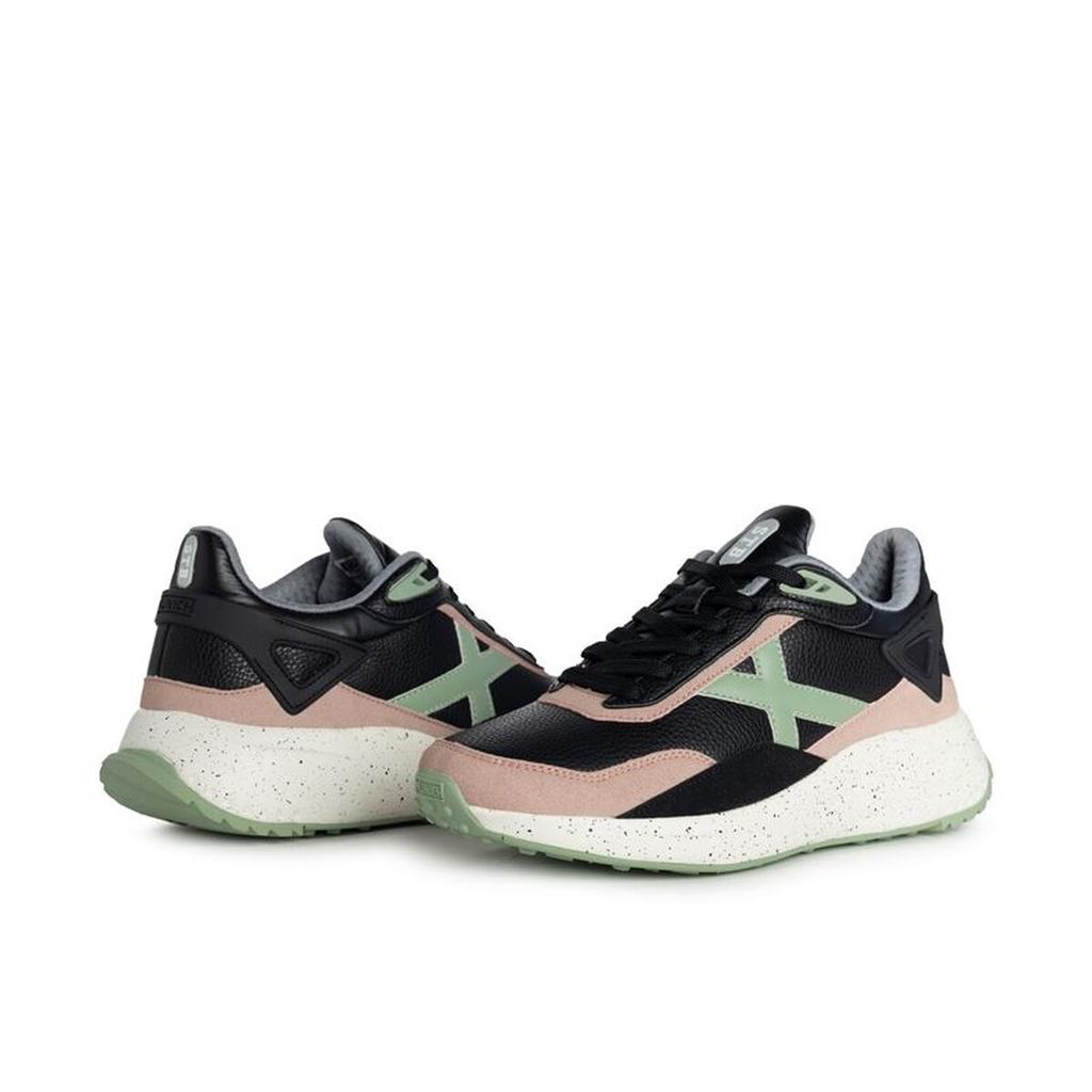 Sports Trainers for Women Munich 4155026 Black