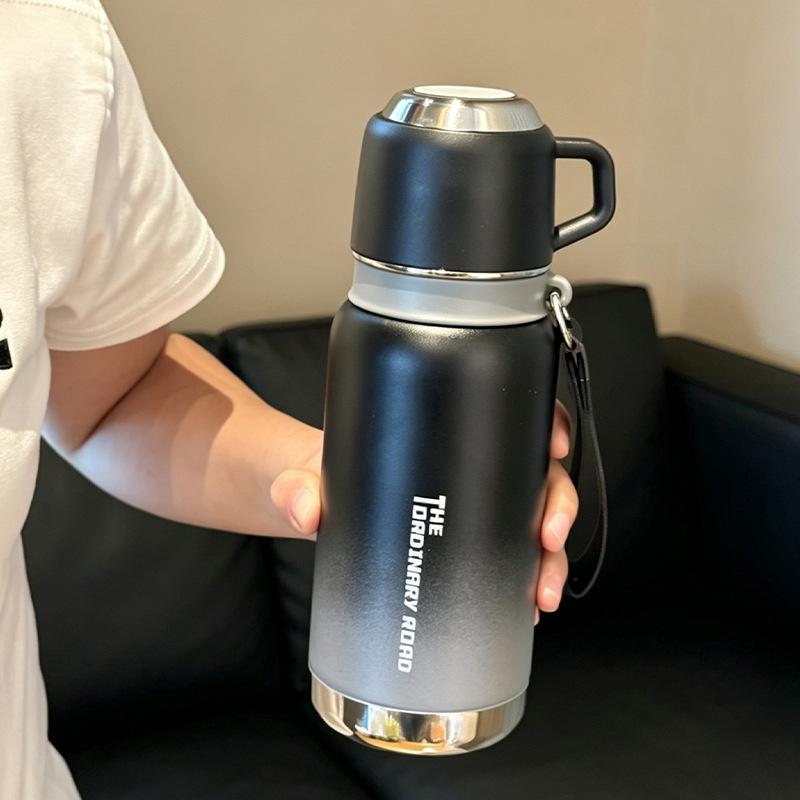 Water bottle Stainless steel mini thermos cup Double layer portable cup Sports water cup