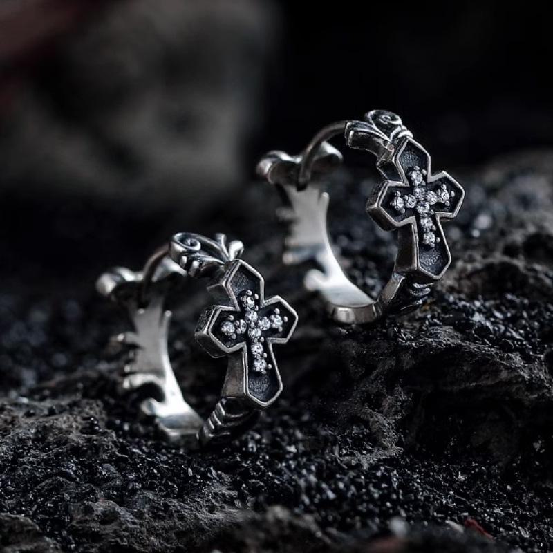 Men's High-End Retro Cross 925 Silver Needle Earrings