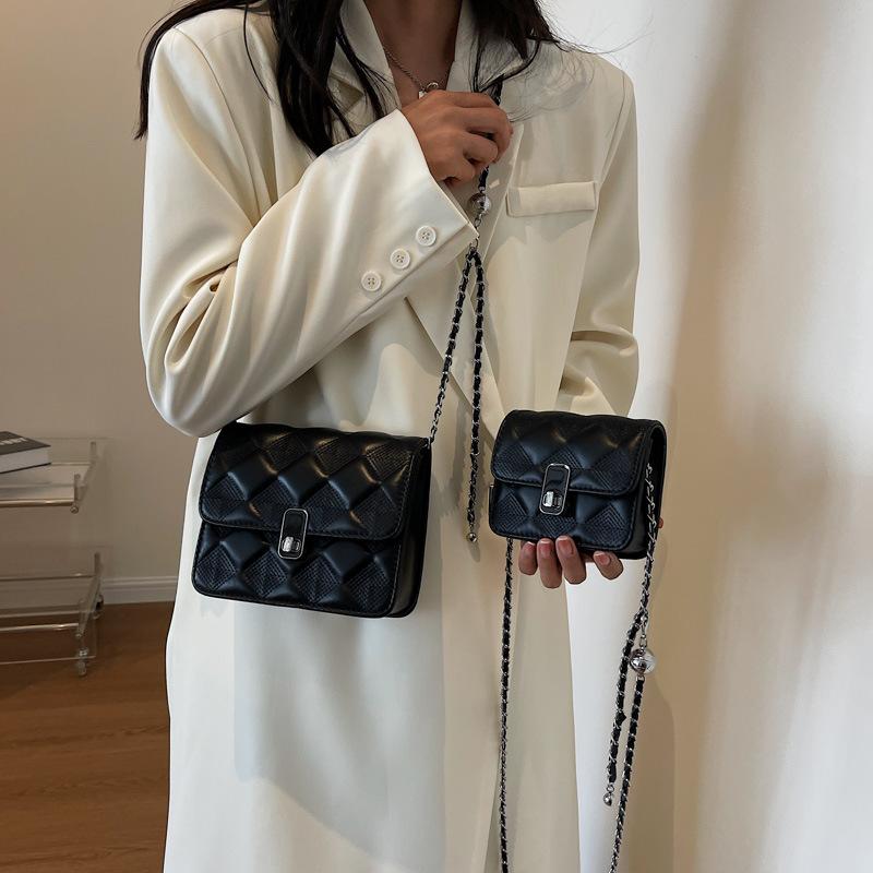 Korean Version of Fashion Small Square Bag Women's 2025 New Foreign Style Simple Diamond Chain Bag Foreign Style Shoulder Bag Trendy Messenger Bag