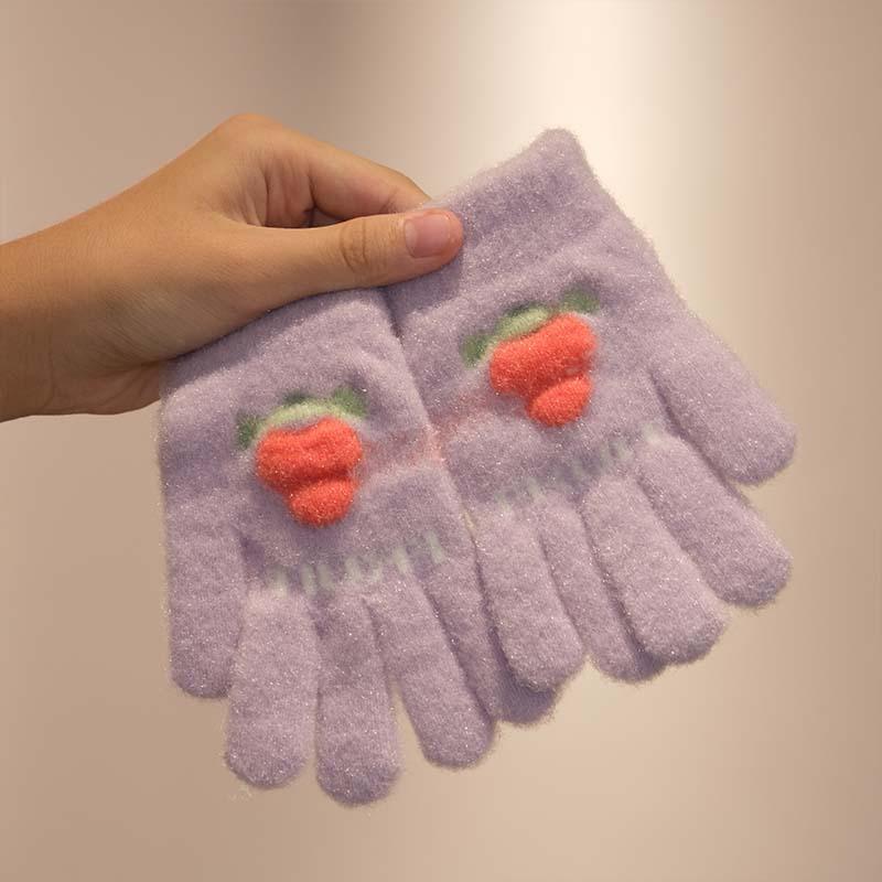 Korean version of cute cartoon children's gloves cycling cold-proof thickened warm gloves creative simple strawberry knitted gloves