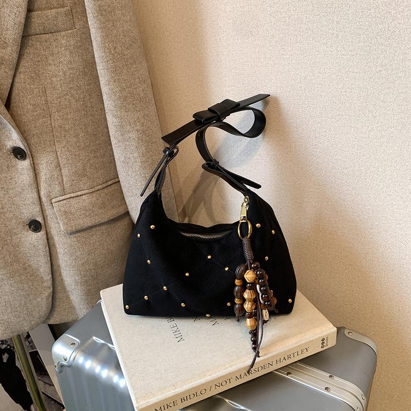 Rivets Faux Suede Women's Hobos Shoulder Bags Metal Decorati Ladies Crossbody Bag Casual Solid Color Female Underarm Bag