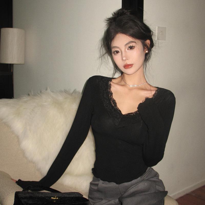 Lace Bottoming Shirt for Women in Autumn Winter New Style Long-sleeved T-shirt Pure Desire V-neck