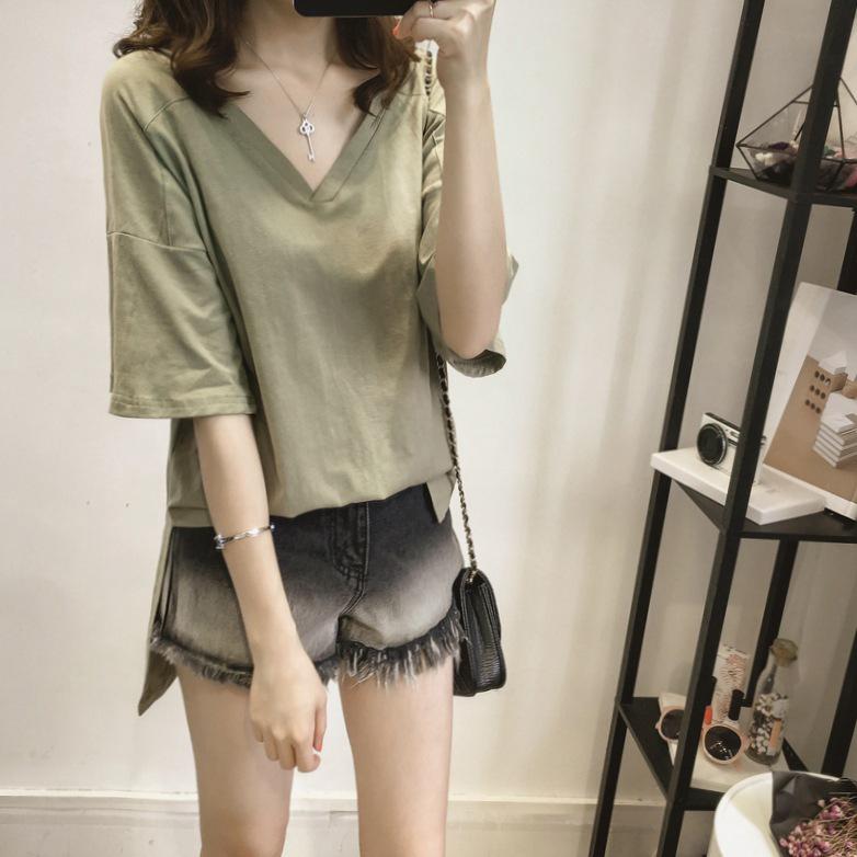 Plus Size Women's V-Neck Camisole, Loose Fit Simple Solid Color Short-Sleeve Top