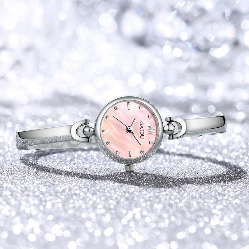 Mermaid Women's Versatile Quartz Bangle Watch - Trendy Simple Fashion Wristwatch