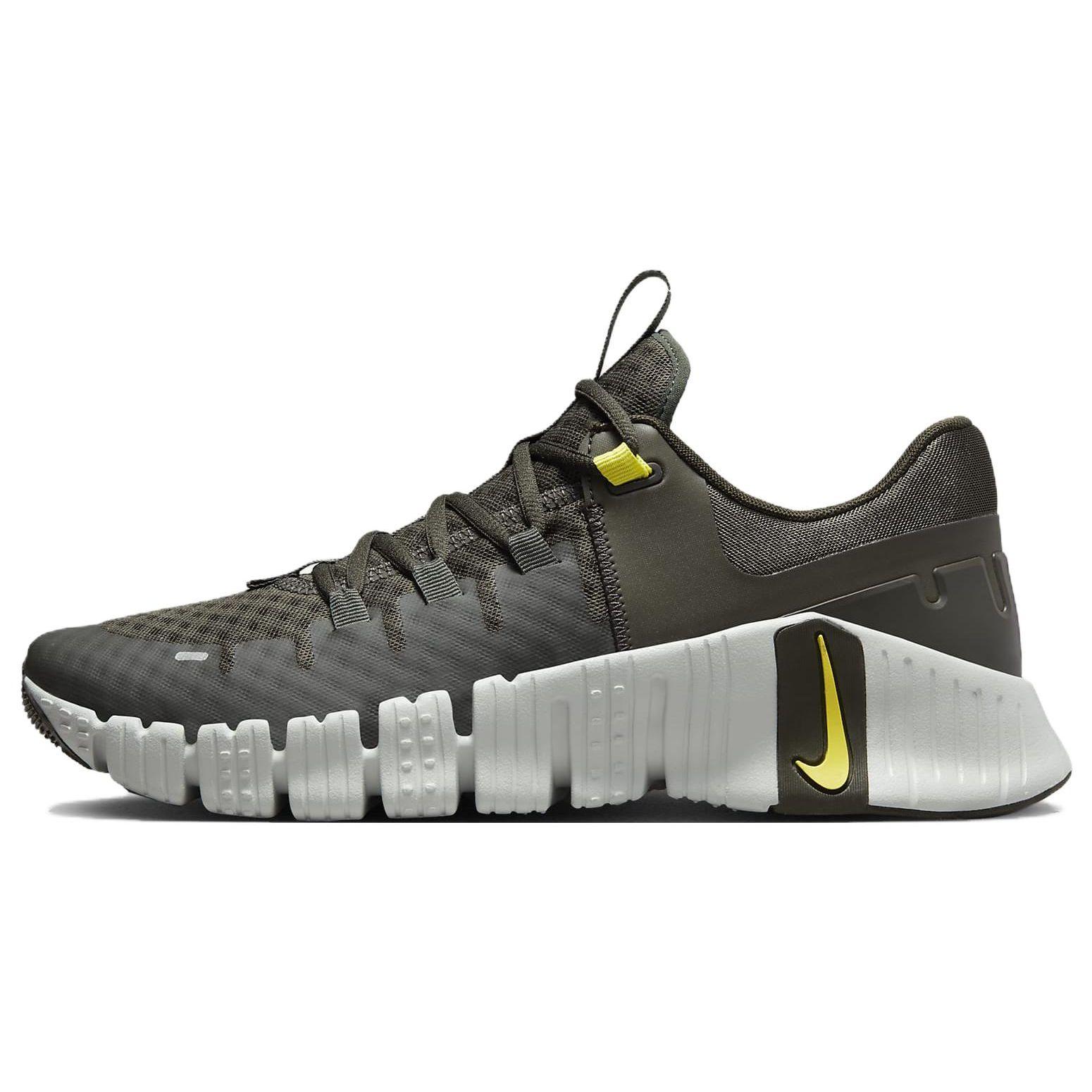 

Мужские кроссовки Nike Free Metcon 5 Sequoia High Volt Green Light-Silver DV3949-300