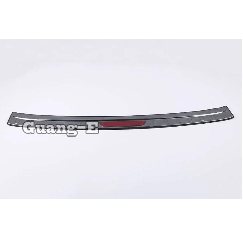 Car Outside Rear Back Stick Bumper Trim For Skoda Kodiaq 2017 2018     Outside Scuff Sill Trunk Plate Pedal 1PCs