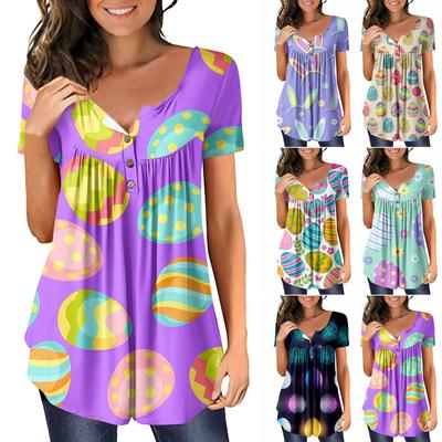 Camiseta feminina com estampa de botão e decote em V e manga curta com estampa de dia de Páscoa