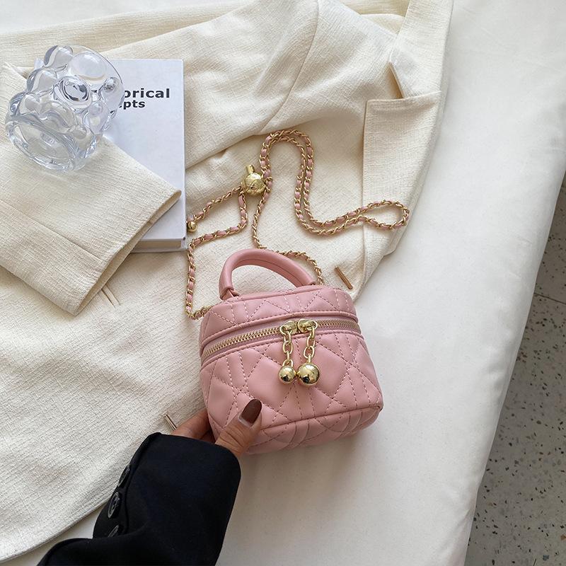 

Portable small bag women s spring new diamond chain bag high-end sense foreign style messenger bag popular small square bag