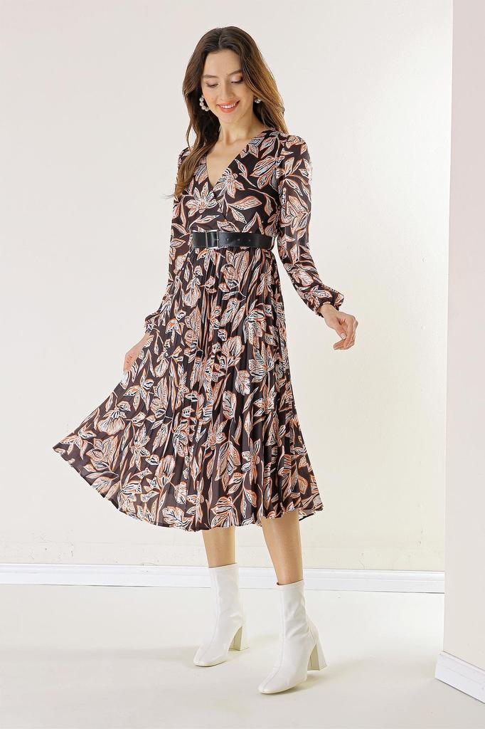 Rochie dublu din satin cu guler, cu centură, cu pliuri, căptușite cu flori