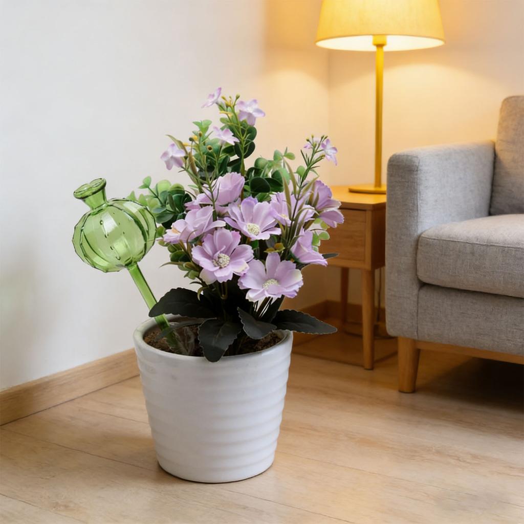 4PCS Self Watering Planter Inserts Transparent Plastic Automatic Plant Watering Globe for Gardening