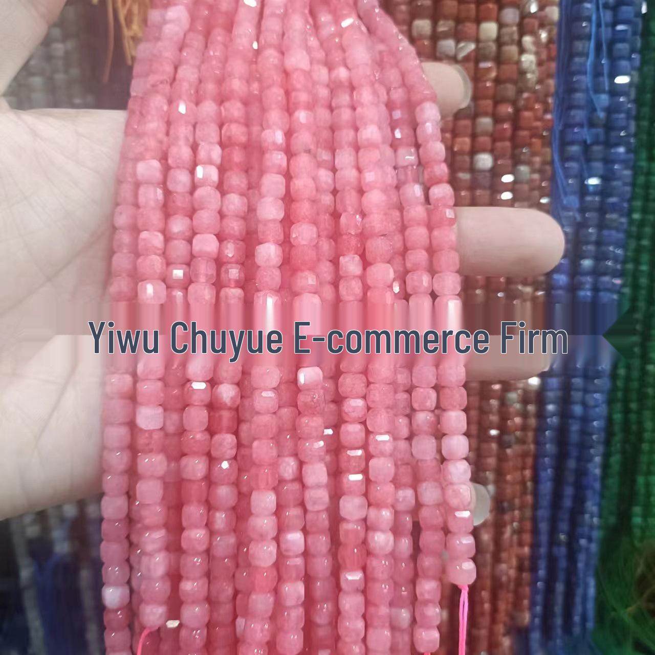 

Граненые кубики из натурального камня 6x6 мм для изготовления украшений своими руками 6mm (Approx. 61 beads per strand)