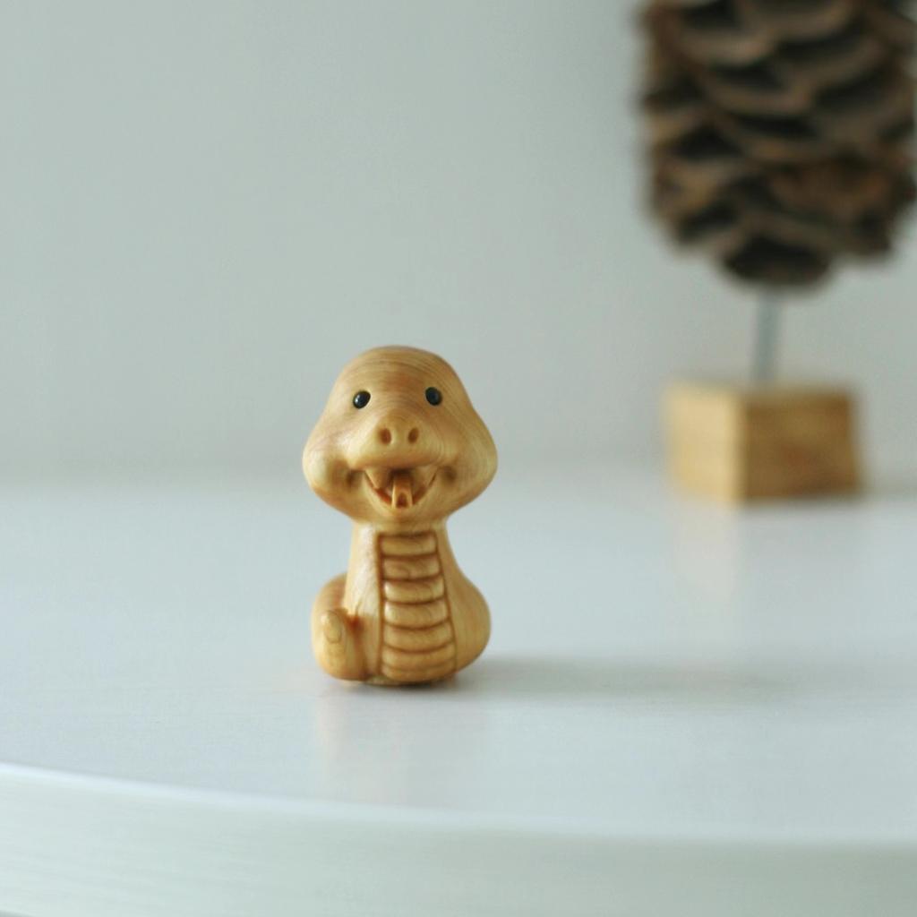 Miniatur Holz Tierkreiszeichen Schlange Figuren Niedliche Tier Schlüsselanhänger Anhänger Büro Schreibtisch Zuhause Dekor Geburtstag Geschenk Kinder Event Souvenir