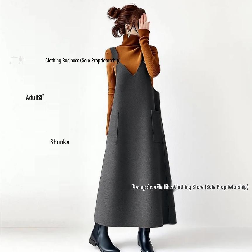 2025 Autumn/Winter Japanese V-Neck Spaghetti Strap Woolen Dress