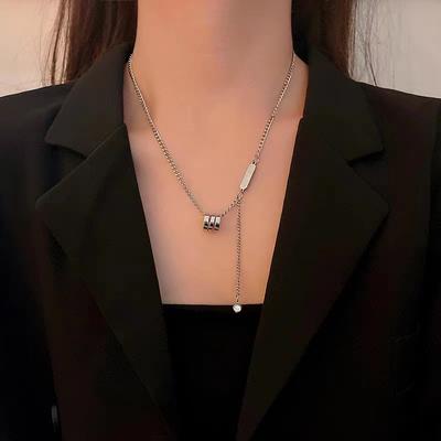 Sterling Silver S925 Small Waist Necklace for Women Niche Design Hip Hop Sweet Cool Style Ring Tassel Pendant