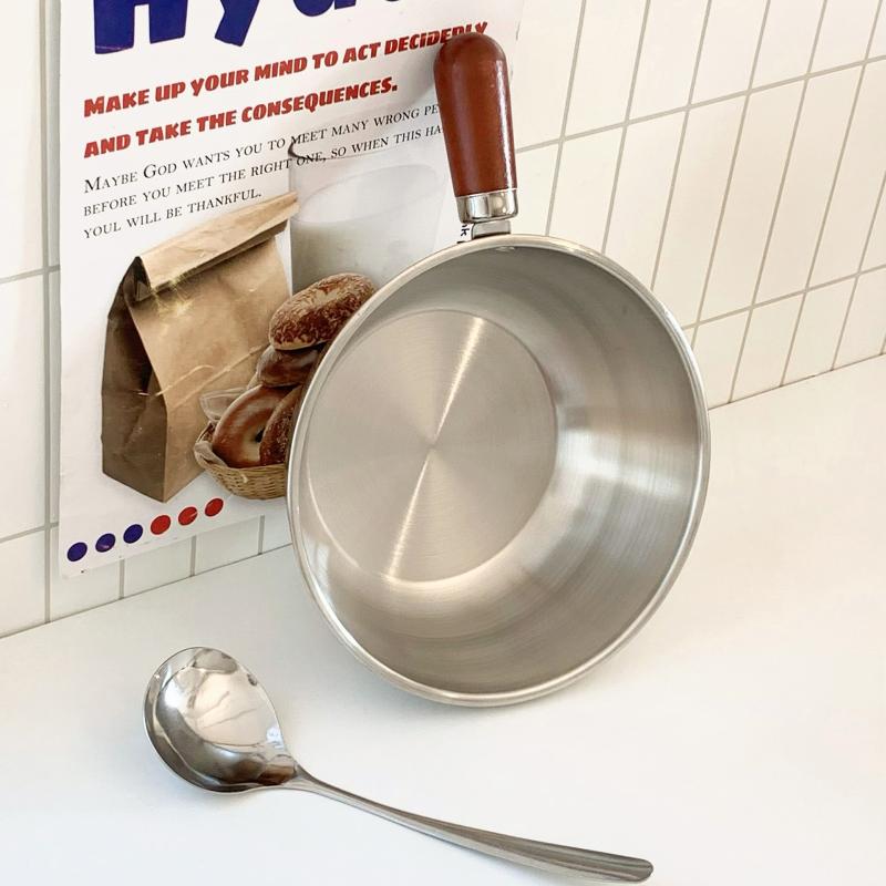 Stainless Steel Instant Noodle Pot Small Pot For One Person High-Value Appearance Wood Handle Snack Pot Small Cooking Pot