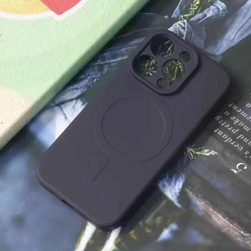 

Жидкий силиконовый чехол для iPhone 16 15 14 13 12 11 Pro Max Plus, магнитное беспроводное зарядное устройство для Magsafe, противоударная задняя крышка iPhone 11 чёрный