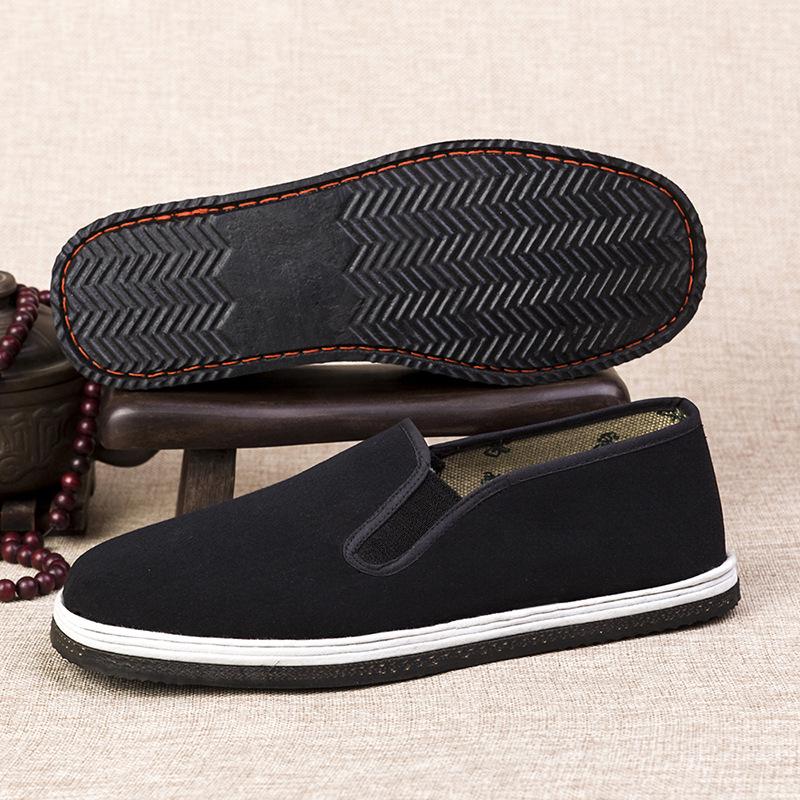 Men's Thickened Tire Sole Work Shoes - Old Beijing Cloth, One-Step Thousand-Layer Sole, Ideal for Construction and Driving Safety.