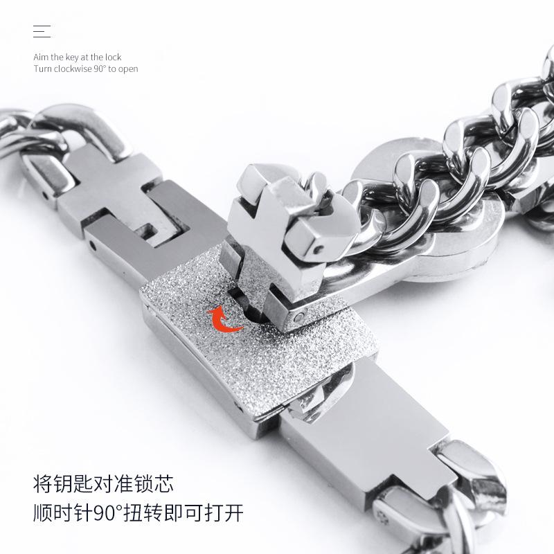 Europäische und Amerikanische Partnerarmbänder, Ein Paar konzentrische ineinandergreifende Titanstahlarmbänder, Edelstahl Herren- und Damen-Liebesarmbänder