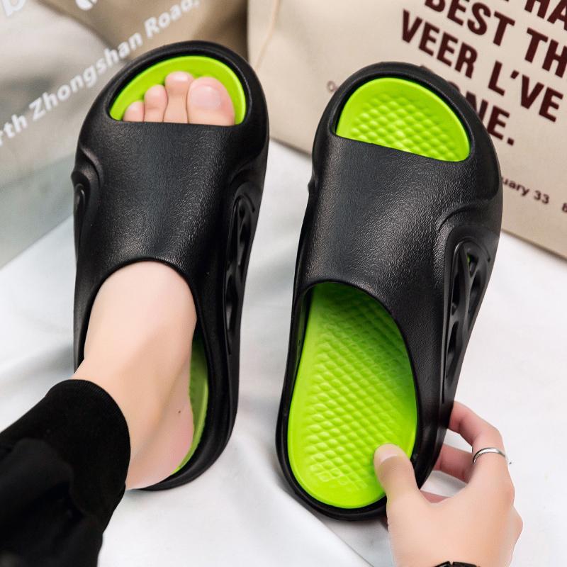 Fashion 2025 Men's Luxury Indoor Slippers Summer New Thick Soled Men's Outdoor Wear Hollowed Out Beach Shoes Lazy Sneakers Cool Slippers