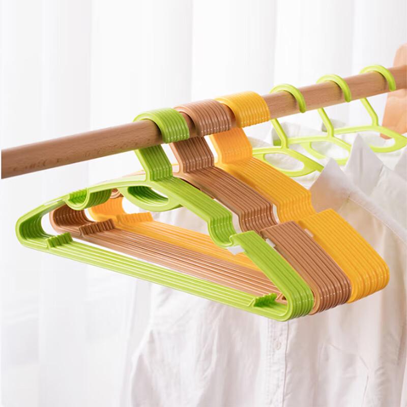 Chahua Non-slip Plastic Wet & Dry Hangers