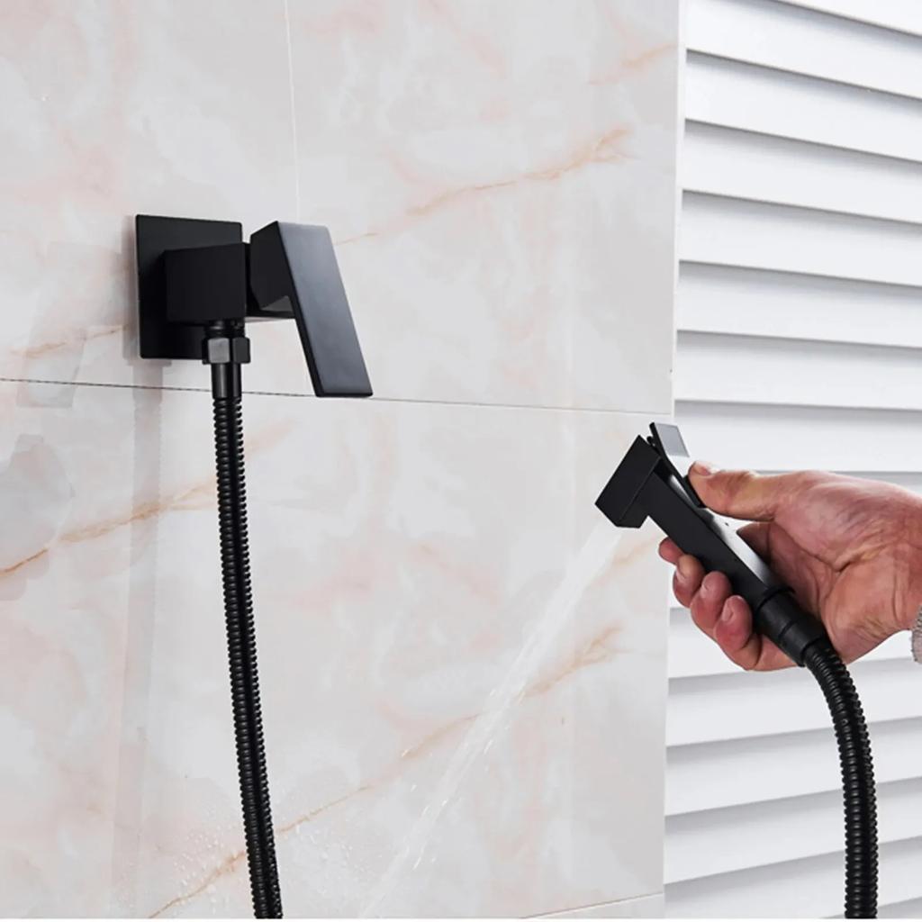 Pirinç Bide Musluk Tek Soğuk Su Musluk El Bide Sprey Duş Seti Tuvalet Shattaf Püskürtücü Douche Hijyenik Duş Siyah