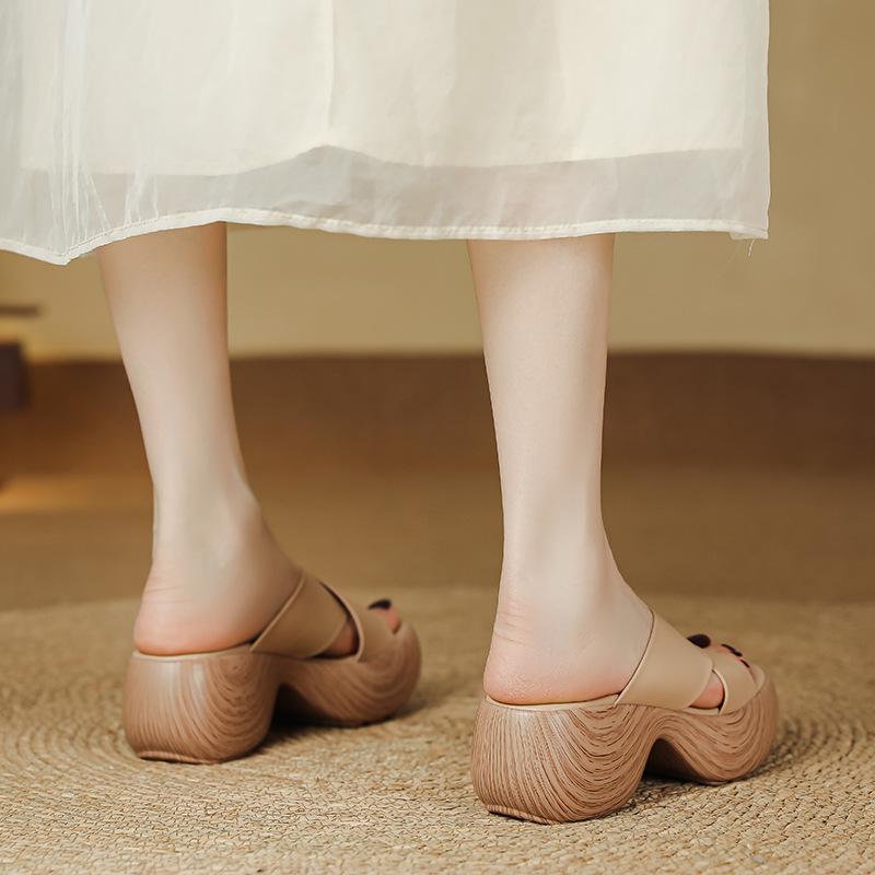 Retro Vacation Style Soft Bottom Cool Slippers Women's Summer New Cross with Thick Bottom Slope Heel Wear High Heel Roman Sandals