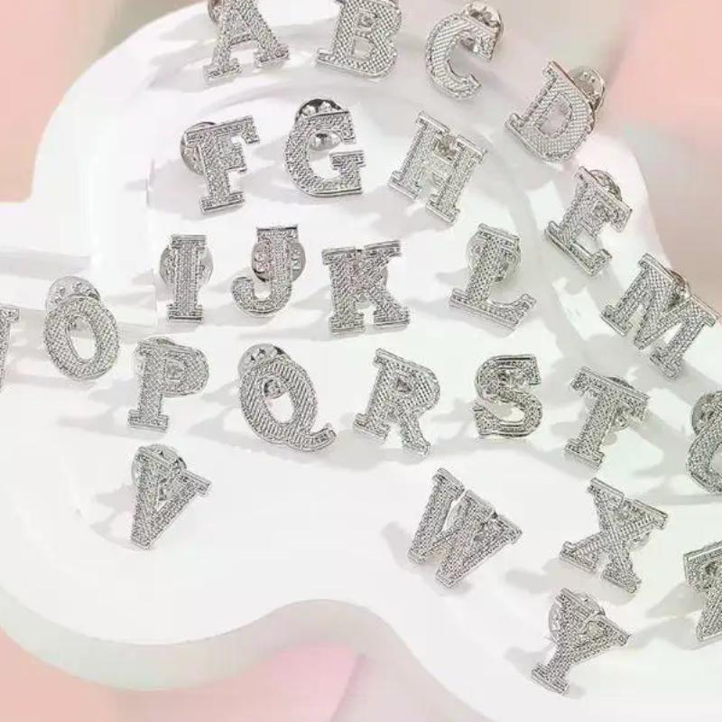 2Pcs Initial A-Z 26 Letters Lapel Pin Silver Tone Metal Alphabet Brooch for Women Men Suit Collar Fashion Accessories