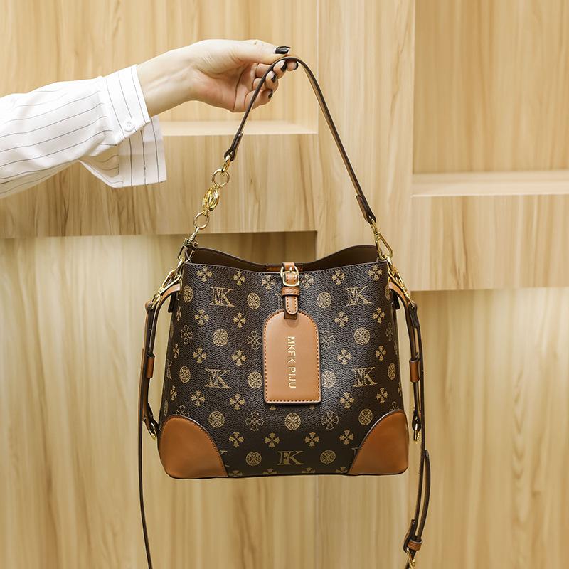 Bags New Women's Bags Crossbody Bags Portable Bucket Bags Autumn and Winter Large-capacity Fashionable Versatile Commuter Shoulder Bags