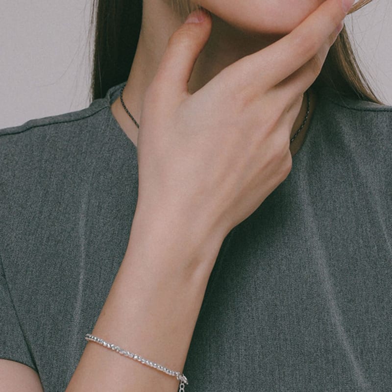 

J.Lauren Italy Leaf Cutting Silver Bracelet B01040 single type