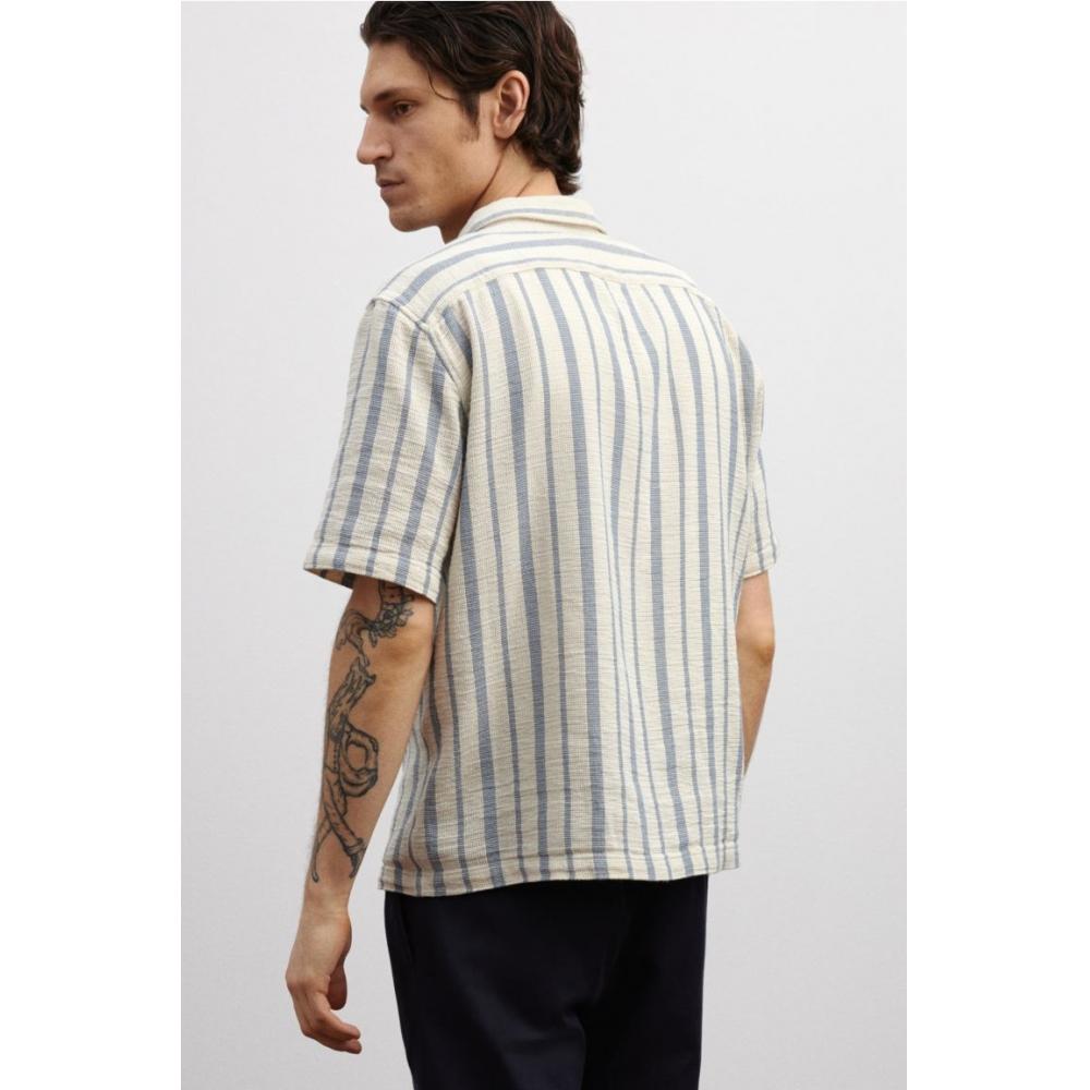 H M Textured caMp sHirt Regular Fit ligHt Blue Striped