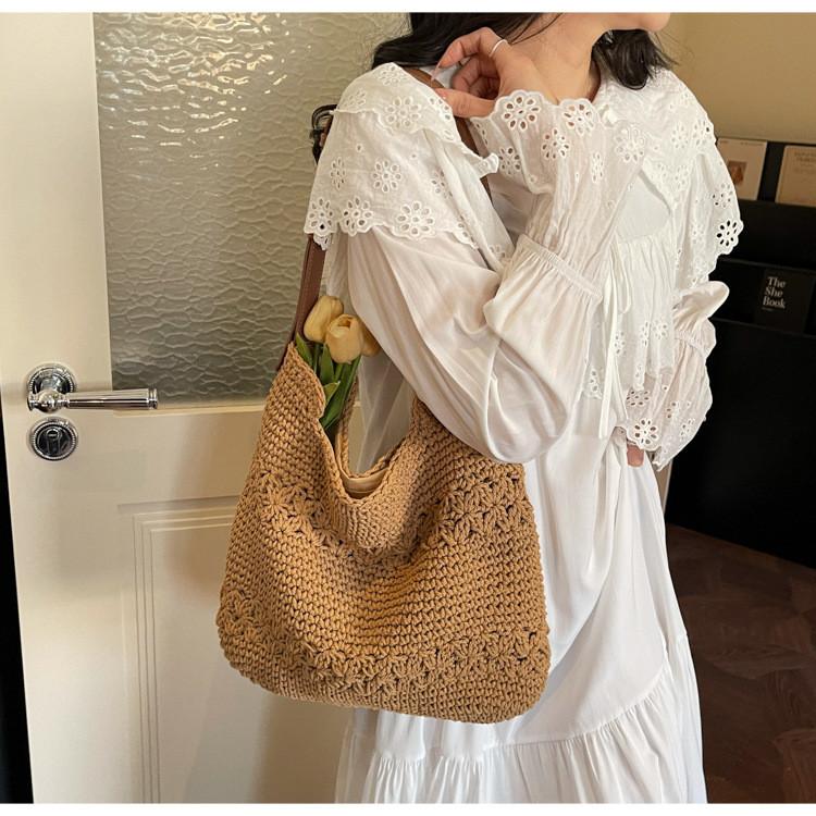 IELGY Hollow Woven Large-Capacity Commuter Tote Bag Seaside Vacation One-Shoulder Messenger Beach Bag