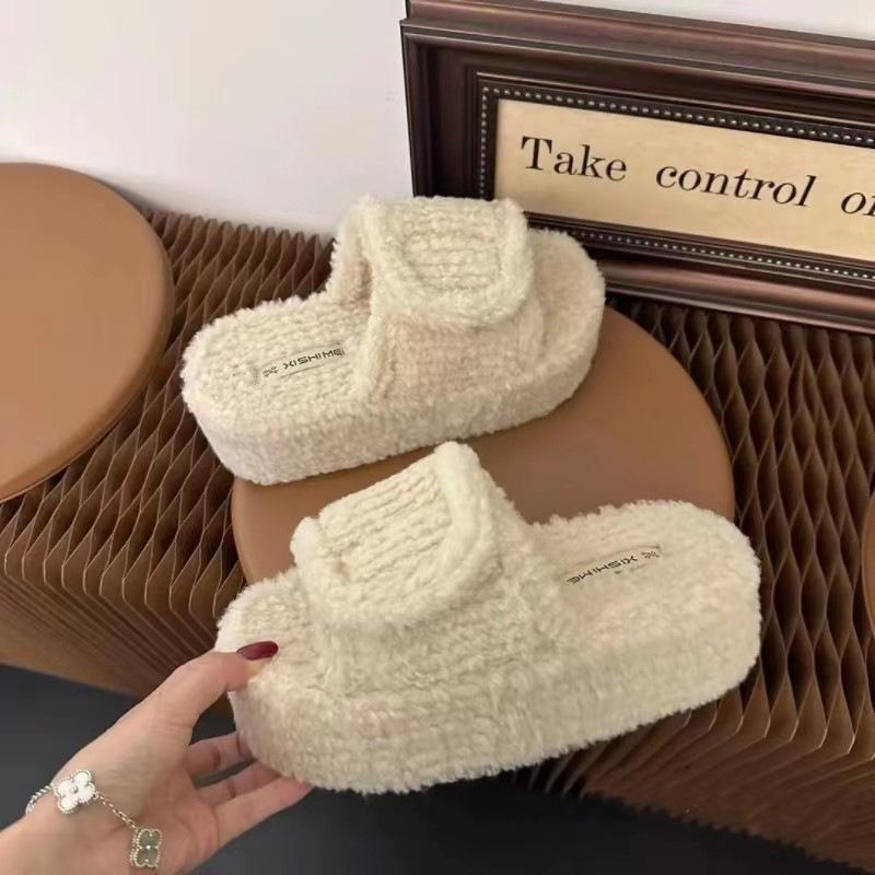New one-word fluffy slippers for women's outer wear 2025 popular indoor warmth Velcro soft cotton drag foreign trade