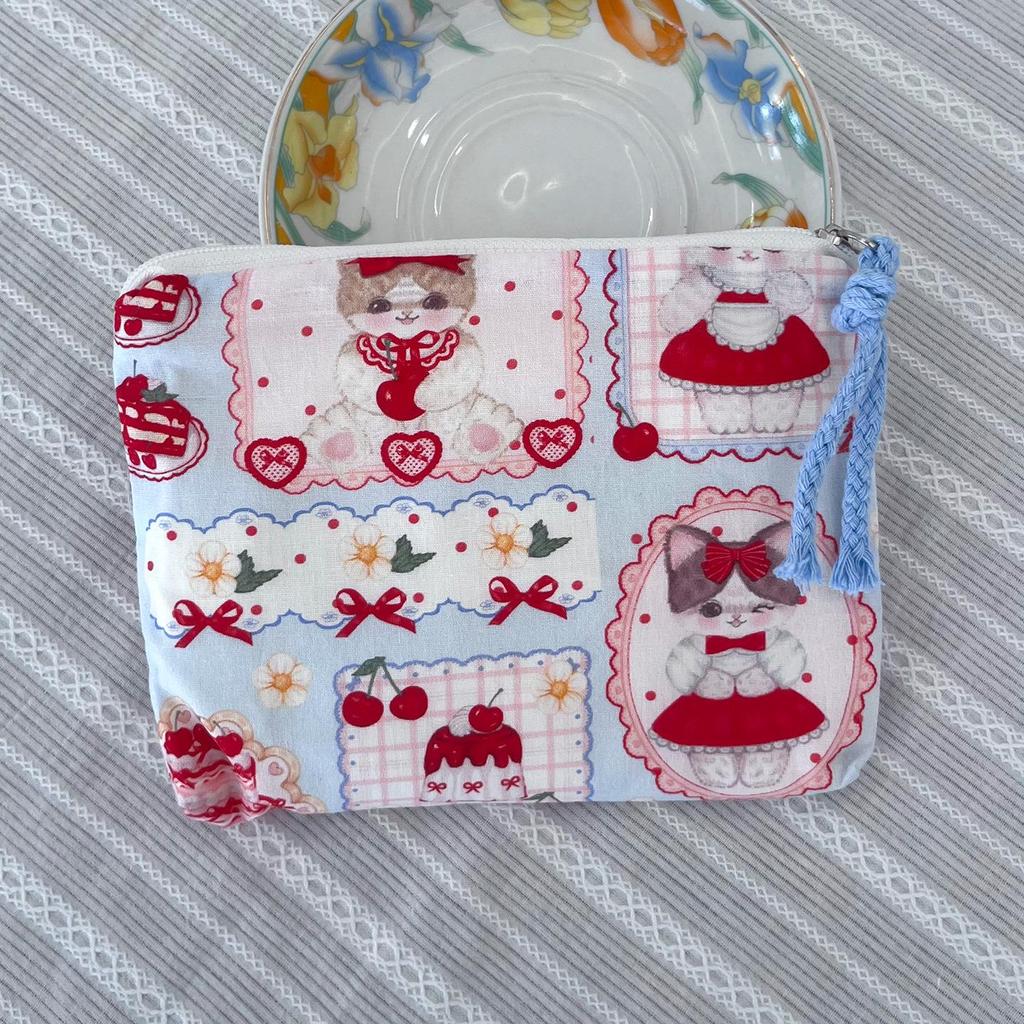 Adorable Blue Cartoon Makeup Bag: Mini Pure Cotton Coin and Earphone Pouch, Lipstick Carrier, Portable Storage.