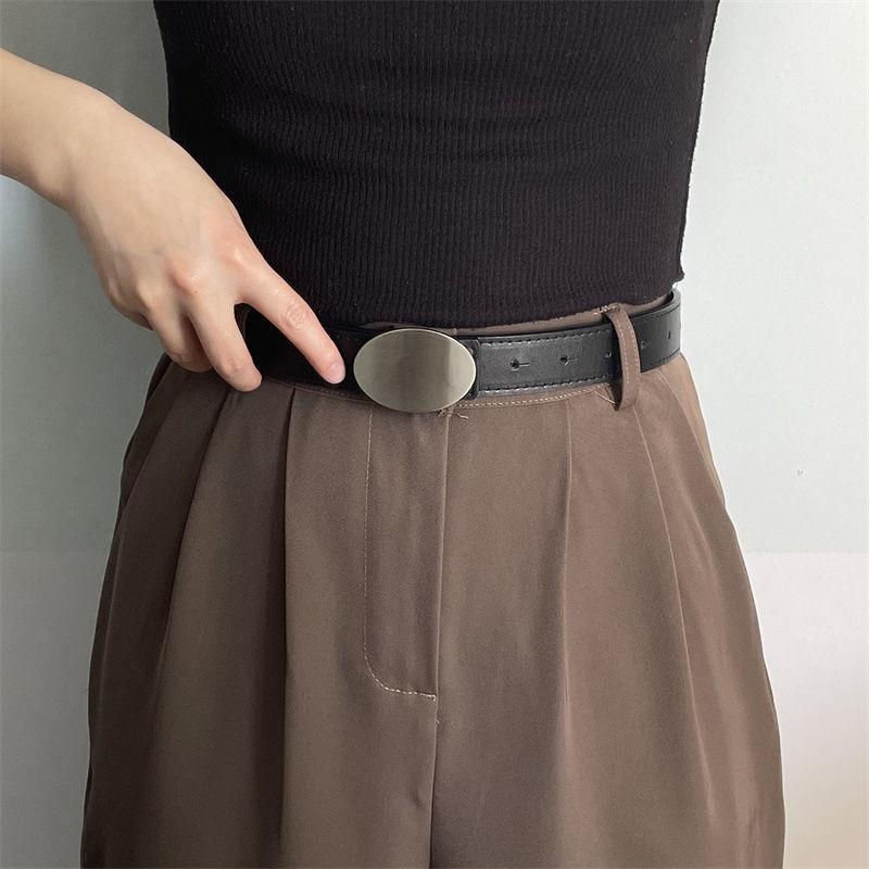 Stylish Smooth Buckle Black Pu Belt For Men And Women With Versatile Design For Casual Wear