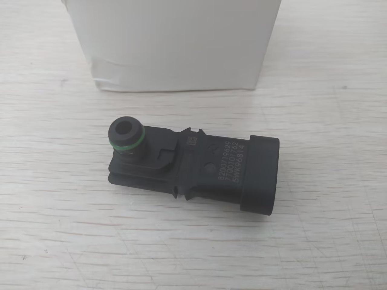 

Smart453 0.9T Датчик давления воздуха на впуске с наддувом A2819050000