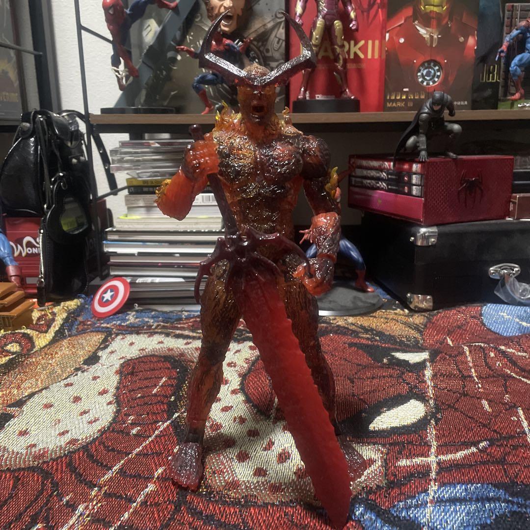 

[USED] Marvel Legends Surtr