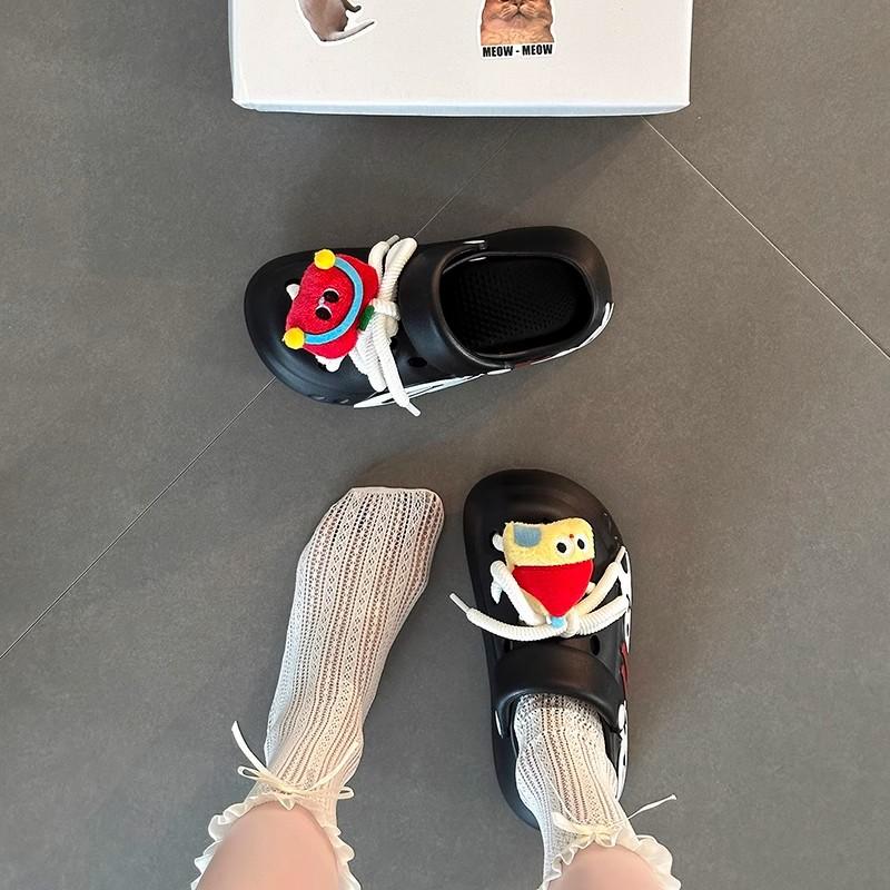 Cartoon platform hole shoes summer fashion outerwear doll muffin bottom heightening beach sandals girls bag head slippers
