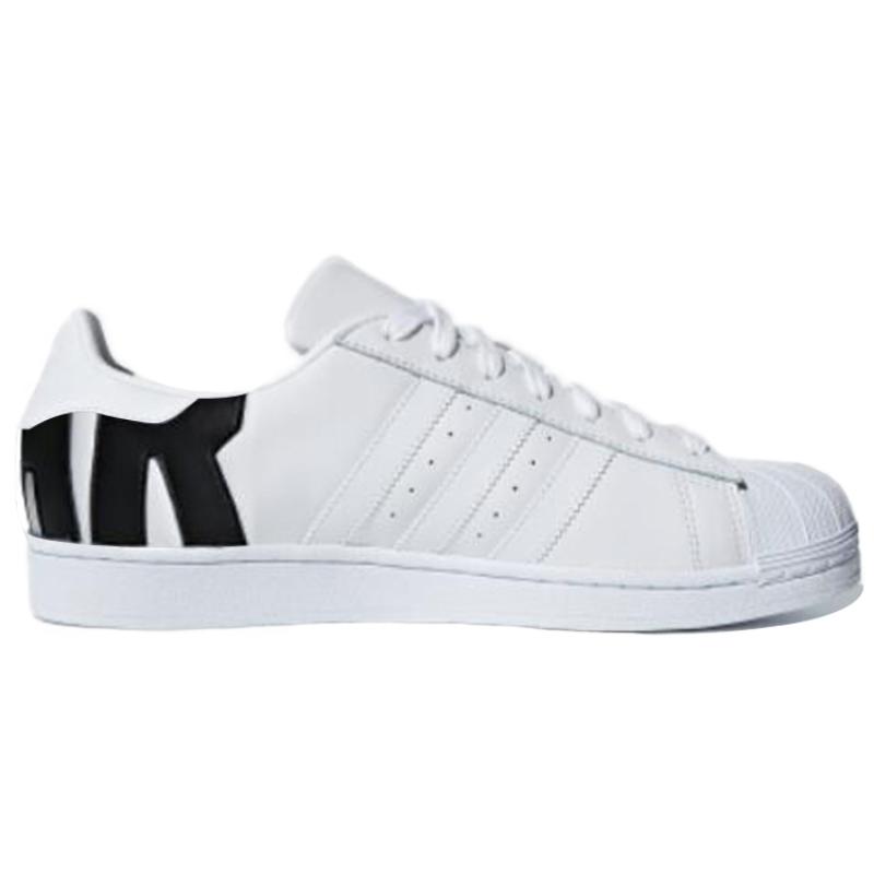 adidas Sneakers Superstar con Logo Grande B37978