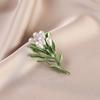 Elegant Pearl Brooch for Women's Suits - High-End Jewelry Pin