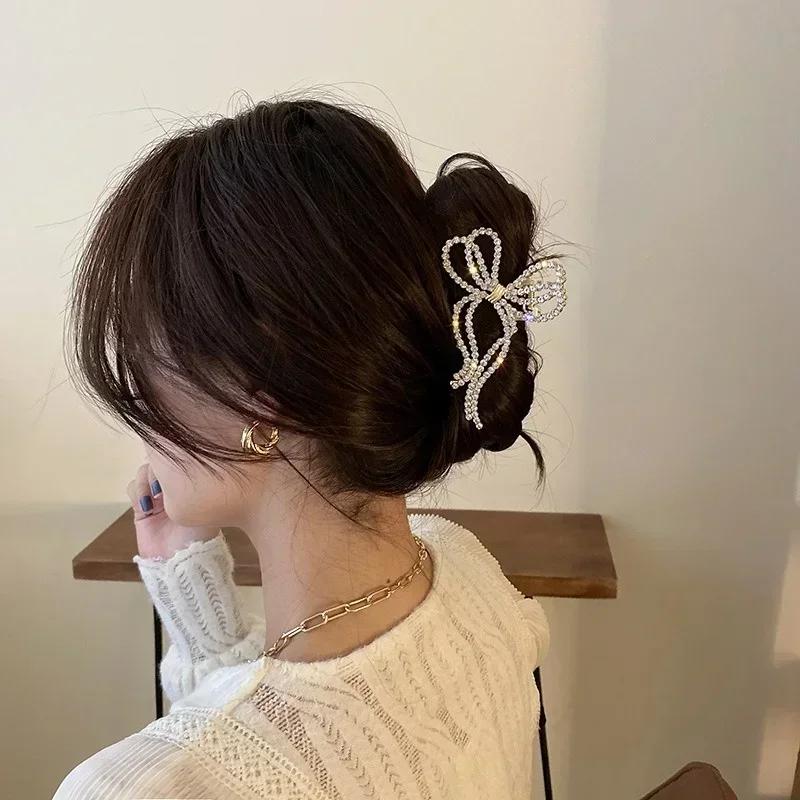 Advanced Diamond Studded Pearl Bow Hair Clip Elegant Women's Hair Clip Metal Geometric Hollow Bow Studded Diamond Headpiece