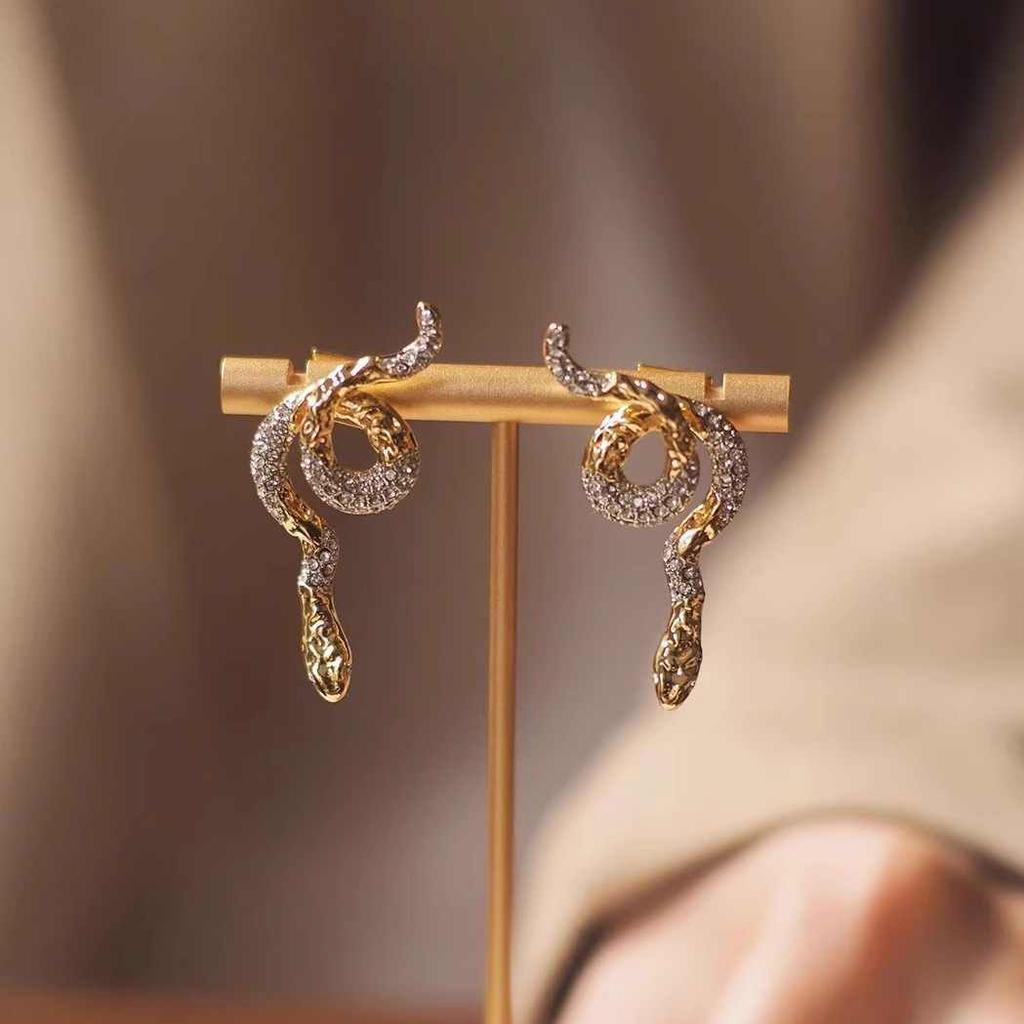 Hadí diamantové C pecky náušnice dámské univerzální náušnice módní náušnice s temperamentem